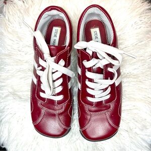 Like New Steve Madden Sneakers with White Stripes old school style